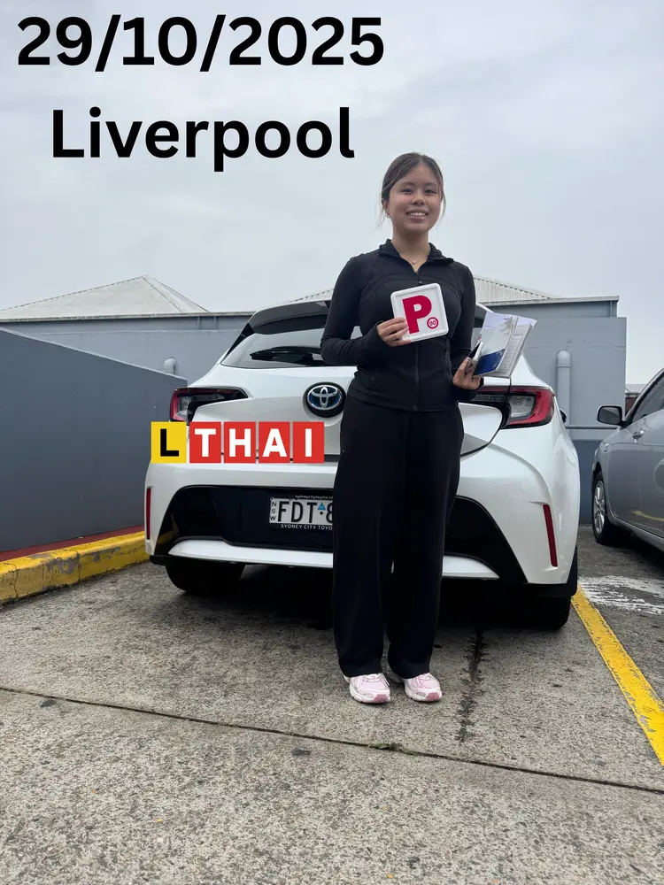 Learner driver practicing in Sydney with LThai Driving School